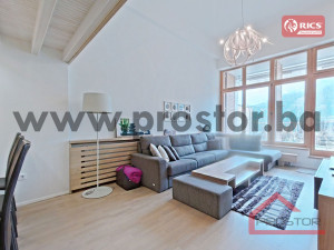 PROSTOR prodaje: Dvosoban apartman s galerijom
