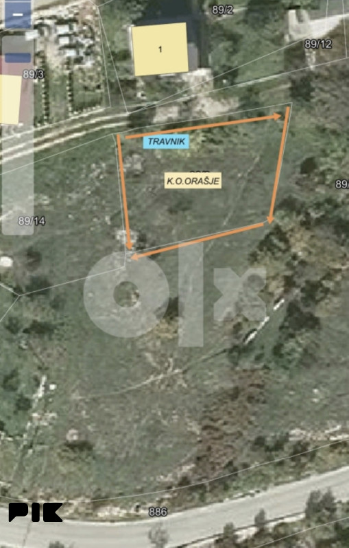 Zemljišta Travnik 1000  -  Zemljište  637m2 2