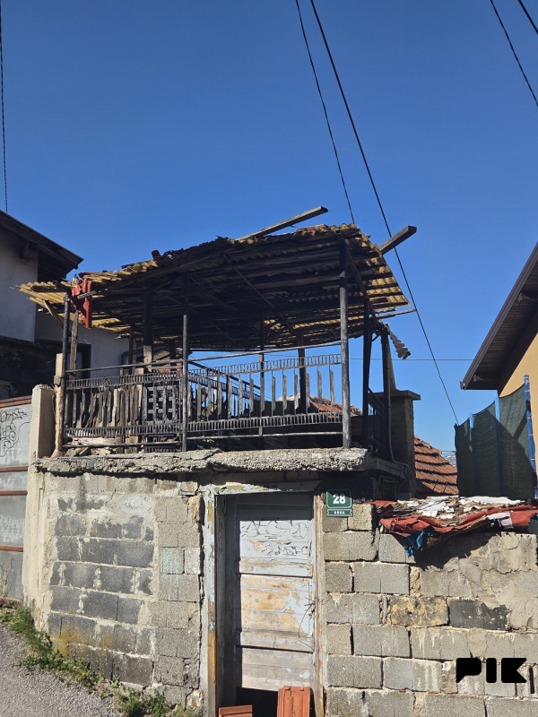 Kuća - Stari Grad 47kvadrata(sa okucnicom) u losem stanju.KRKA 28 2