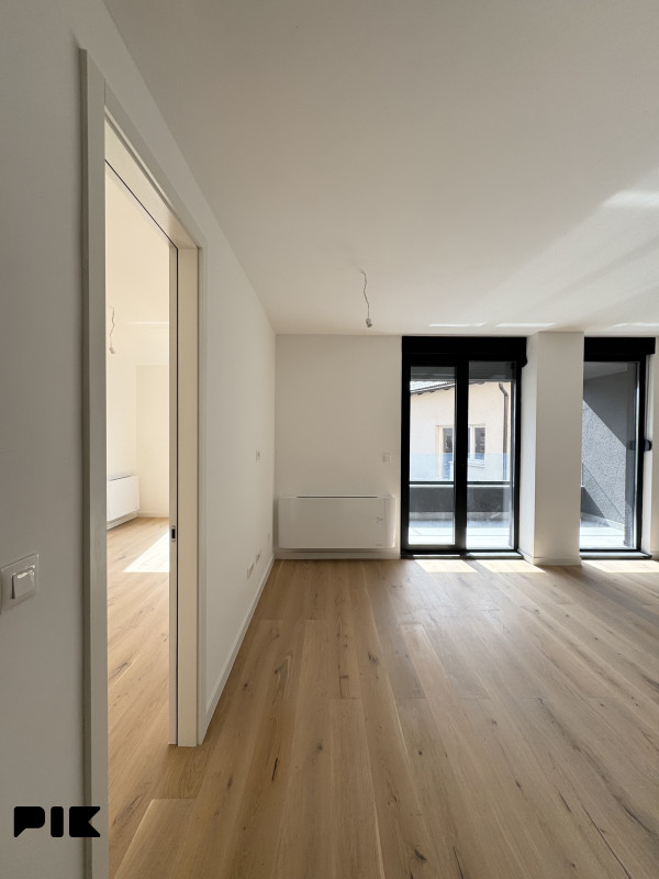 Breka dvosoban stan sa balkonom 70 m2 Lux novogradnja 2