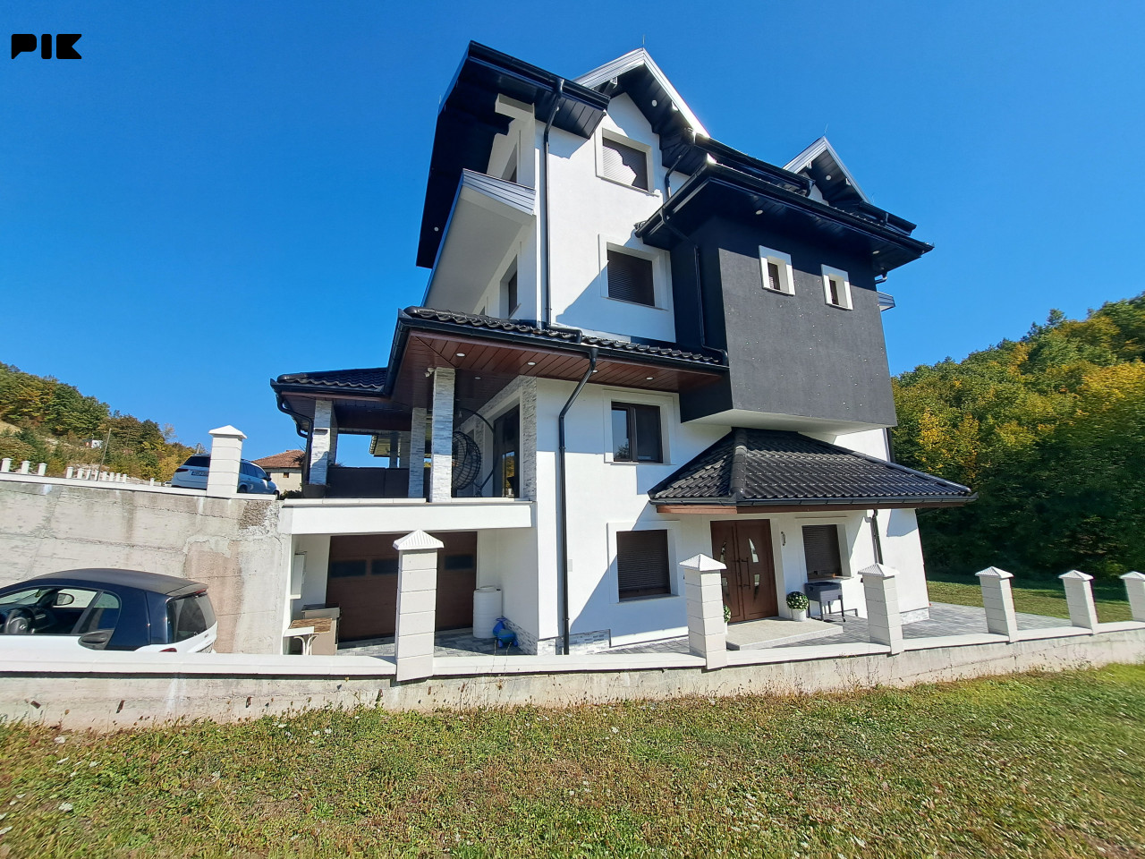 ATRAKTIVNA KUĆA 600 m2, POŽARNICA, TUZLA 2