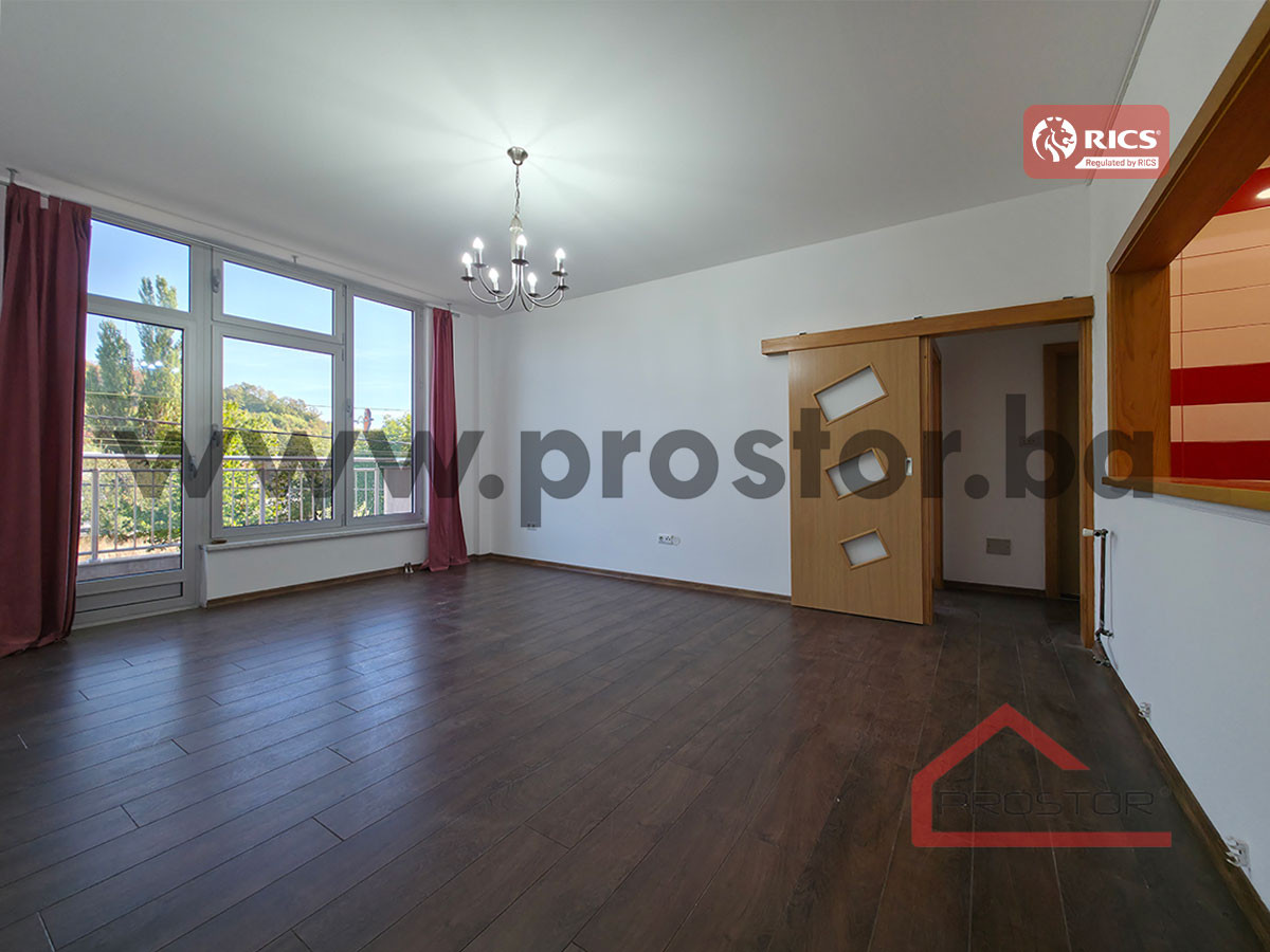 PROSTOR izdaje: Trosoban stan/poslovni prostor, Hadžići