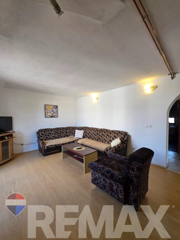 Četvorosoban sprat kuće | 120m2 | Rosulje 2