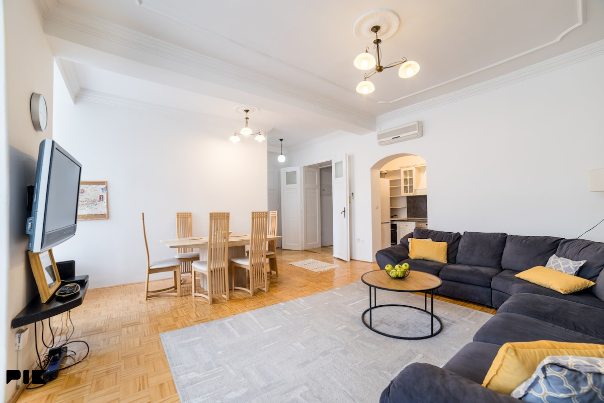 UNIKOD - Vrhunski trosoban stan najam - Centar 110m2 2