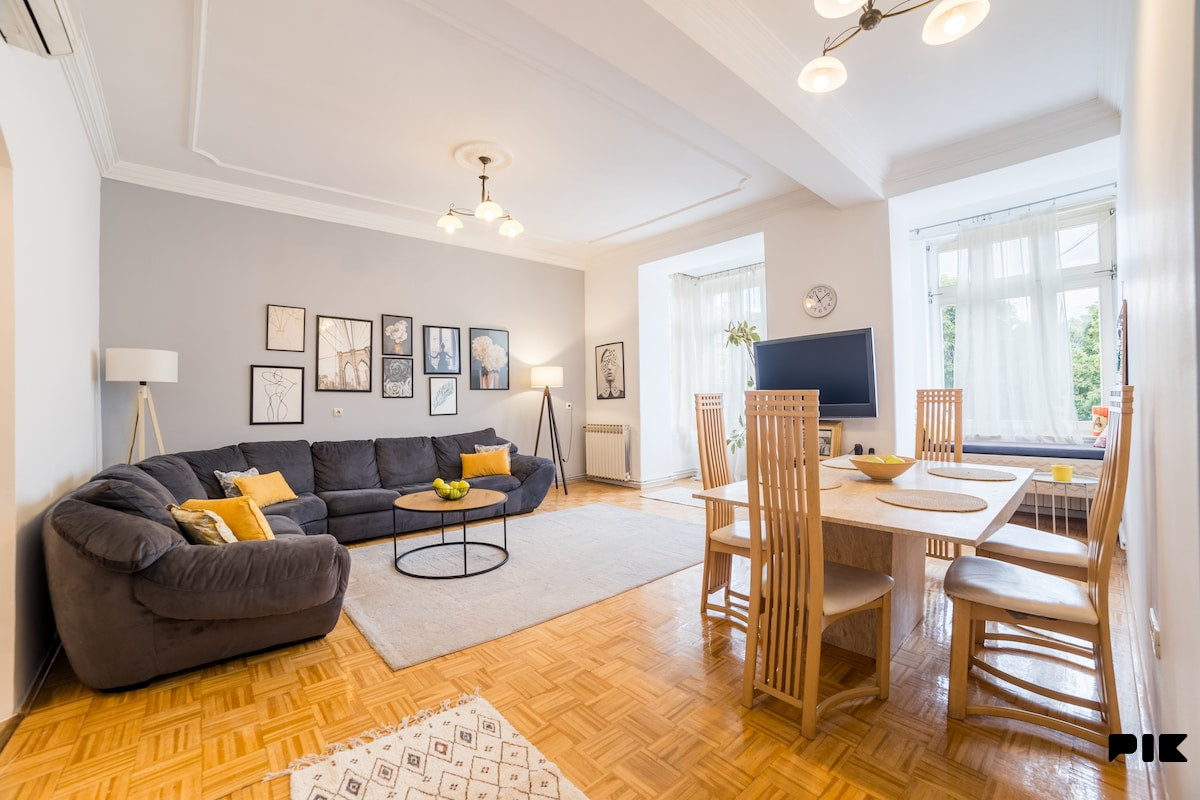 UNIKOD - Vrhunski trosoban stan najam - Centar 110m2