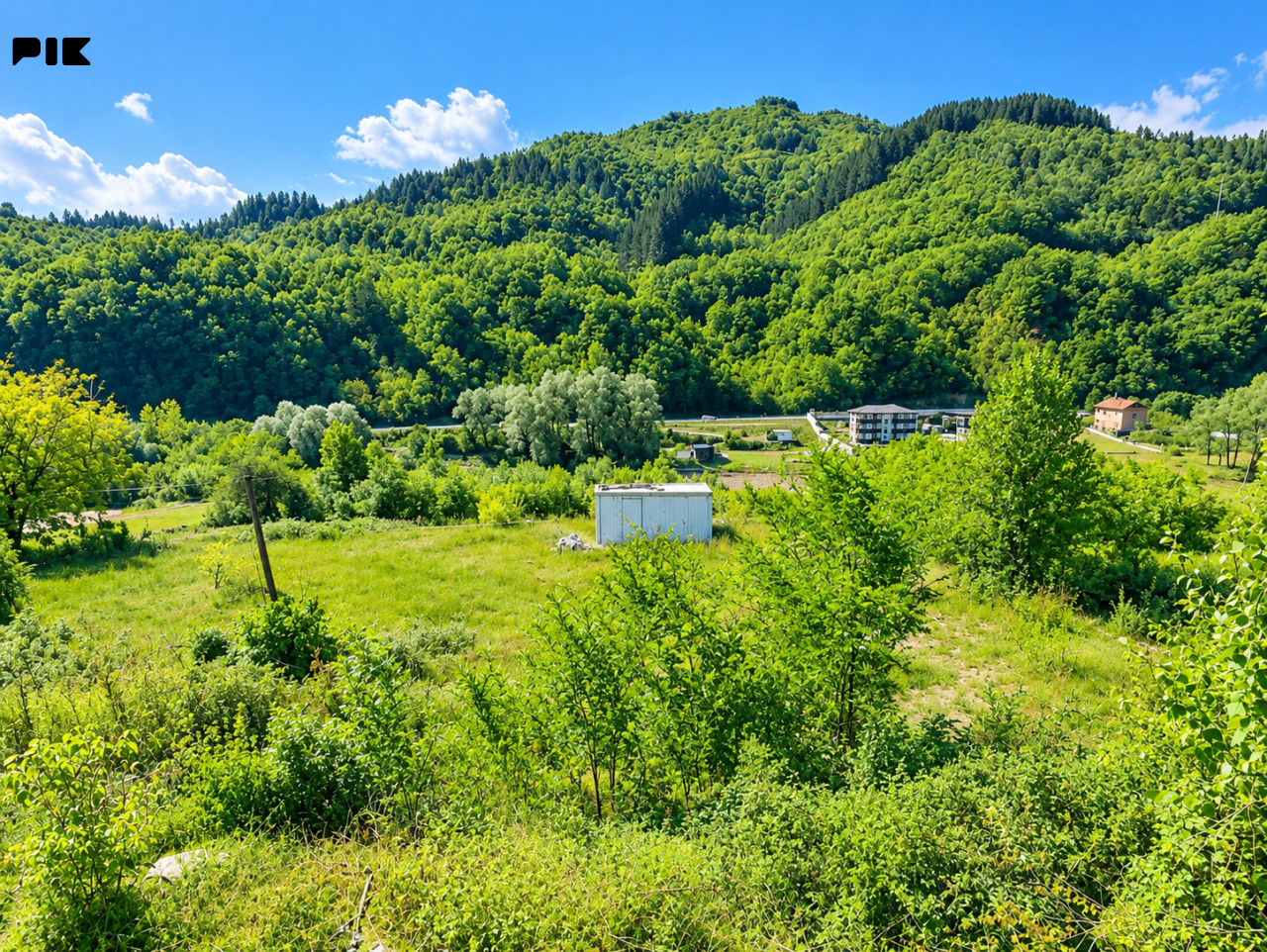 PRODAJE SE RESORT U KONJICU 6 DULUMA 2 OBJEKTA (MOZE ZAMJENA) 3