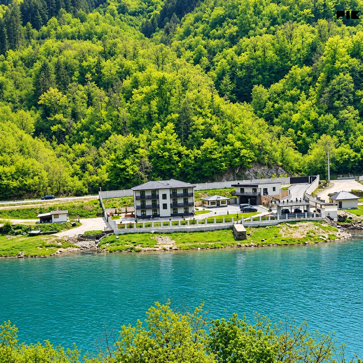 PRODAJE SE RESORT U KONJICU 6 DULUMA 2 OBJEKTA (MOZE ZAMJENA) 2