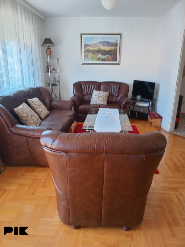 PRODAJA - DVOSOBAN STAN 46 m2 - STROGI CENTAR BIJELJINE