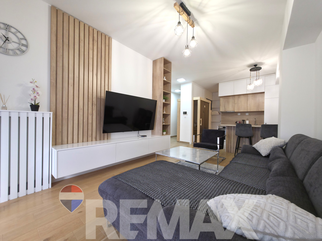 Namješten dvosoban stan 55m2 | Wellness zona | Palata