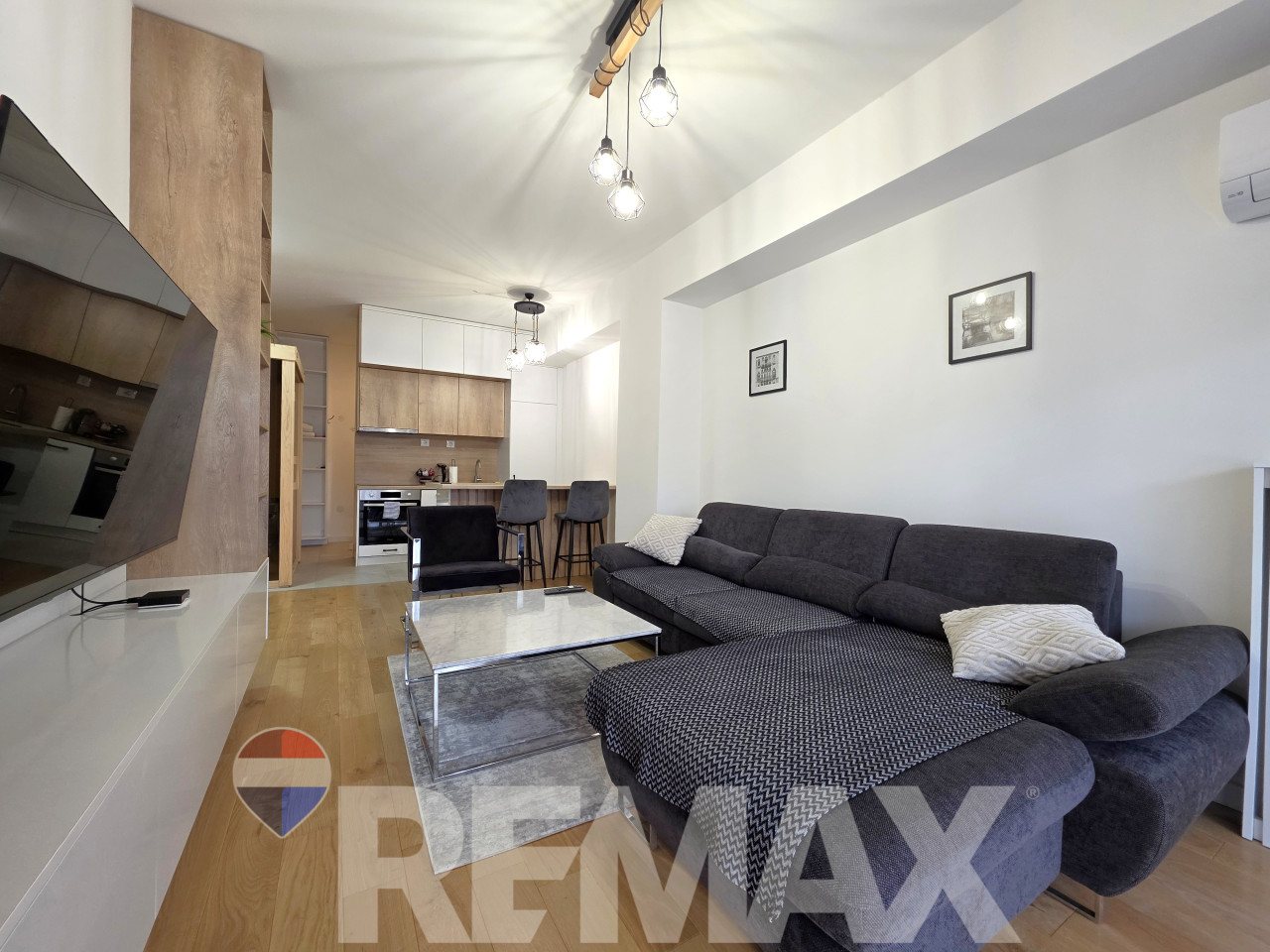 Namješten dvosoban stan 55m2 | Wellness zona | Palata 2