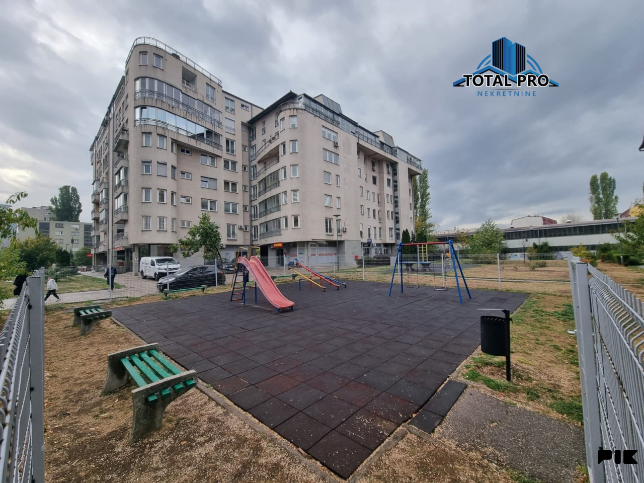 TOTAL PRO/ Dvosoban stan 57 m2 / Čengić Vila