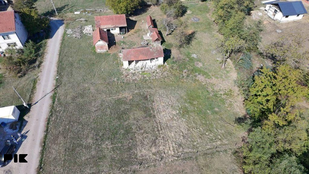 Motike; građevinski plac od 1300m2 (izlaz na potok) 3