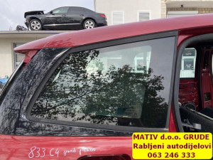 BOČNO staklo ZADNJE DESNO Citroen C4 Grand Picasso 2014