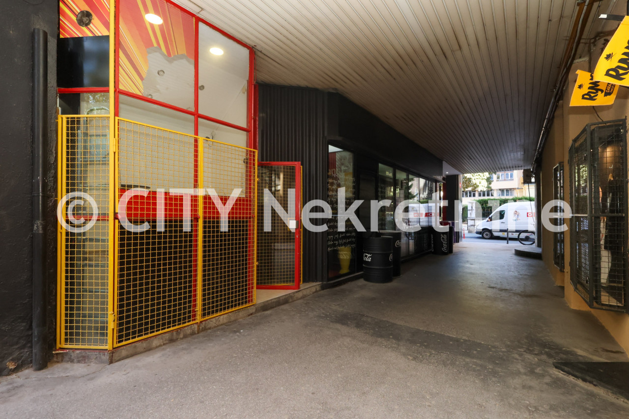 Poslovni prostor - Stari Grad - Zelenih beretki - 25 m2