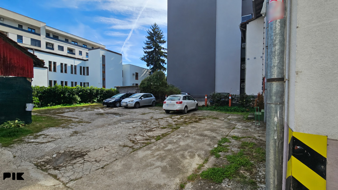 Kuća 270m2 + objekat 40m2, centar Banja Luke - vlasnik 2