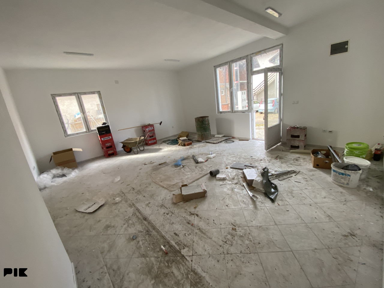 Poslovni prostor Modrica 45 m² - More