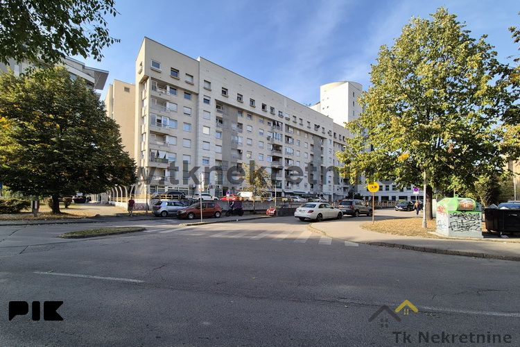 CENTAR - Garaža površine 15,56 m2, pored TC "Mercator"