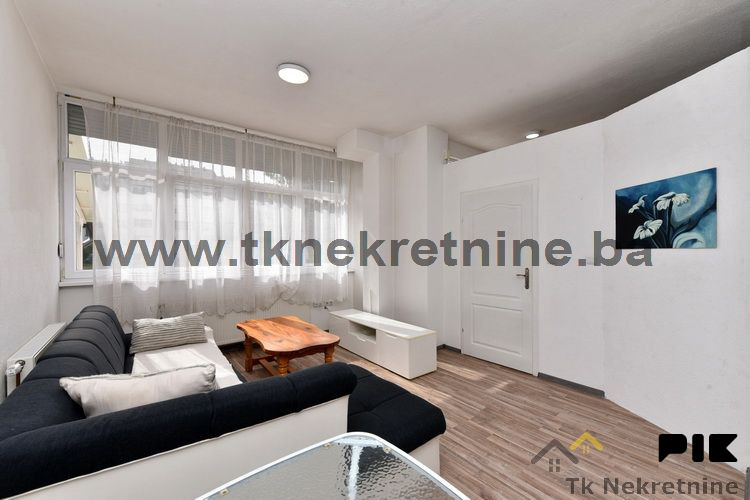 Namješten dvosoban stan površine 42 m2, Novo Naselje 3
