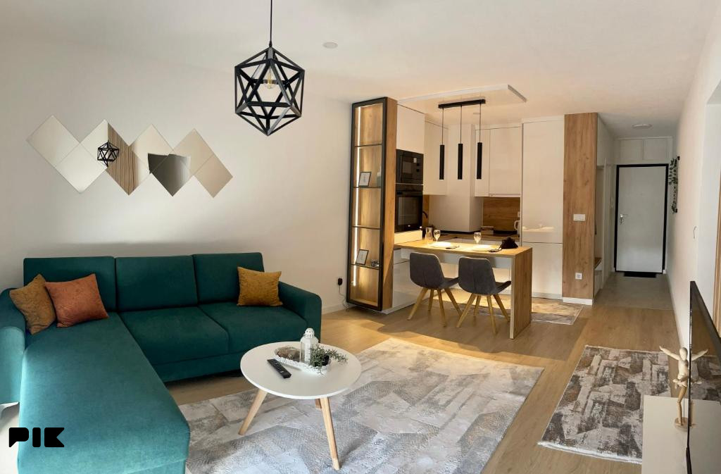 Trosoban Moderno Namjesten Stan, Ilidža 60m2