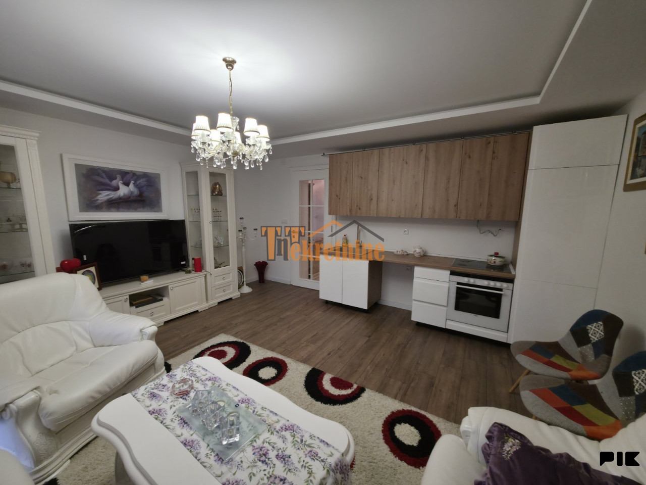 Trosoban stan 73 m2 - Centar 3