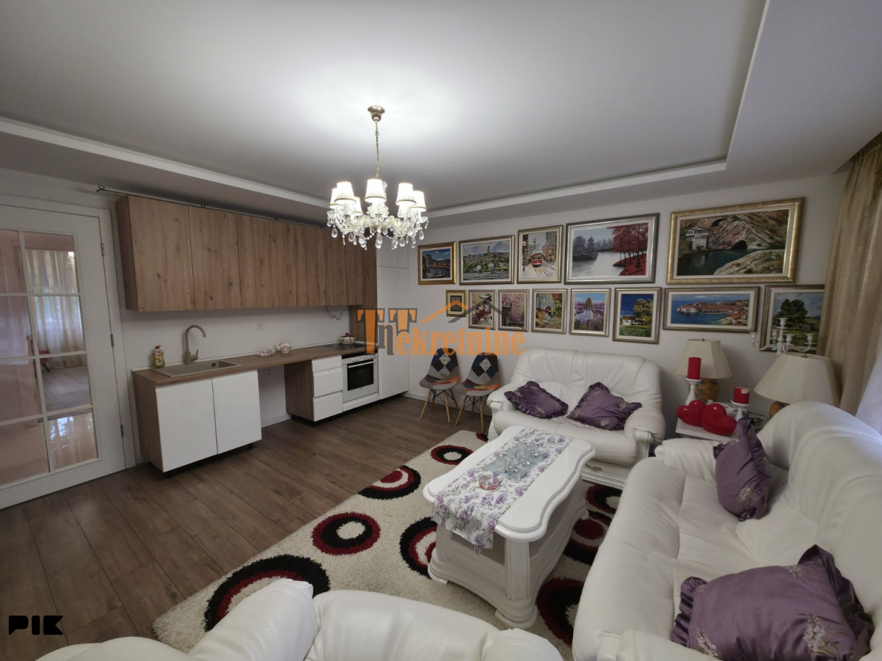 Trosoban stan 73 m2 - Centar 2