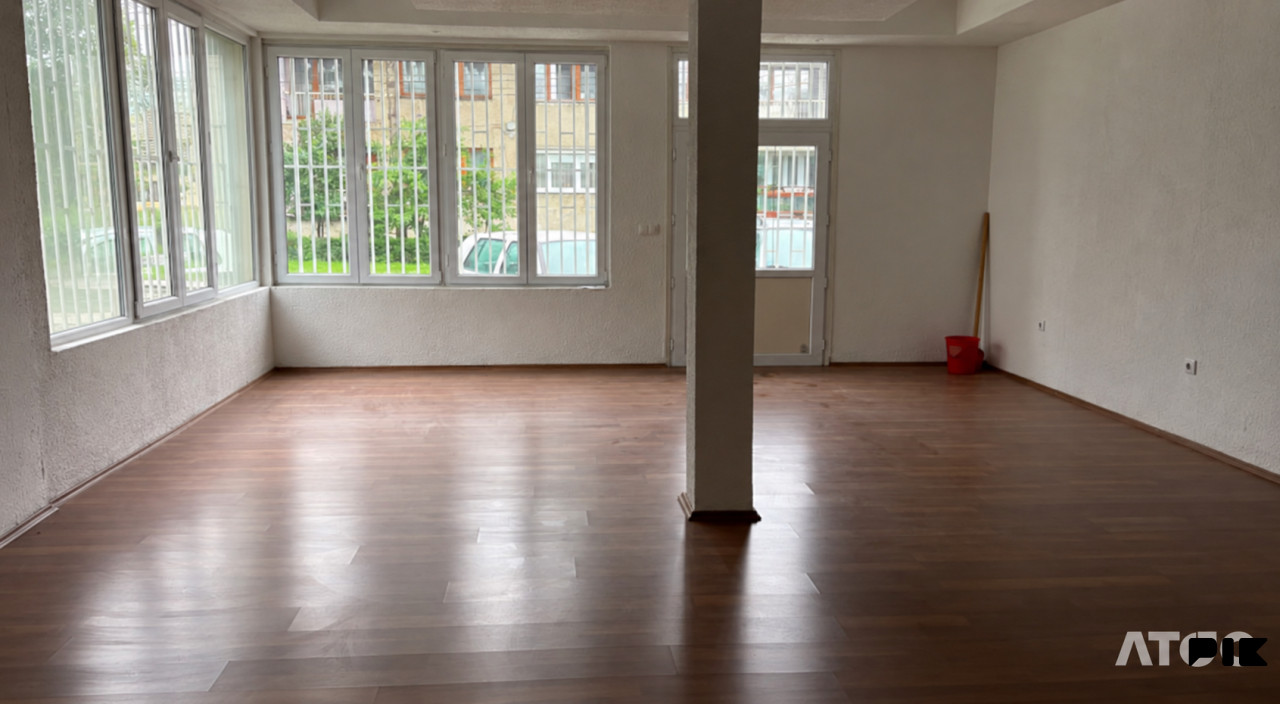 Iznajmljuje se: Poslovni prostor Ilijaš-Podlugovi: 67,00m2 2