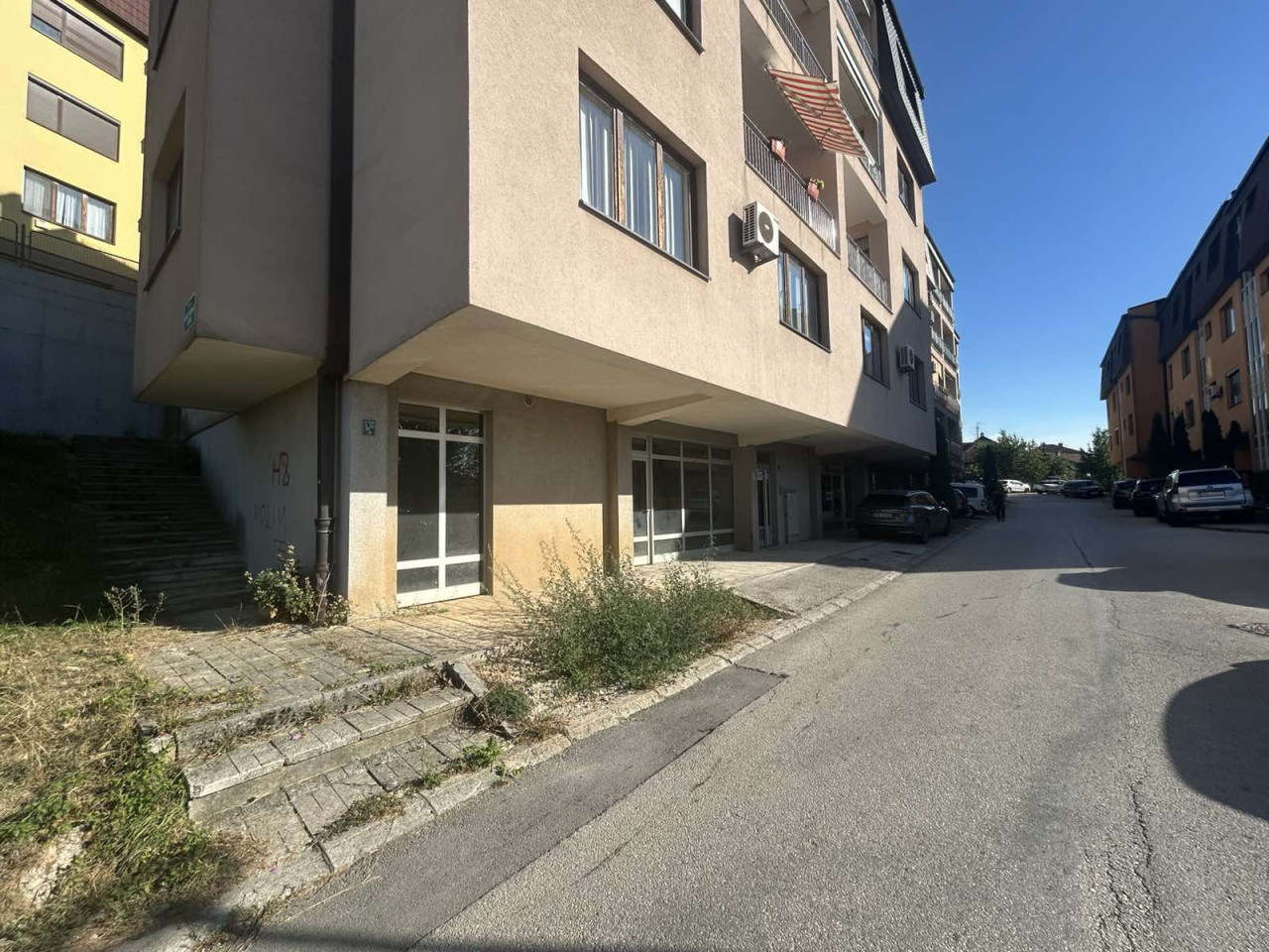 Poslovni prostor Mithata Karića Mitke br 1. površine 72,40 m2 2