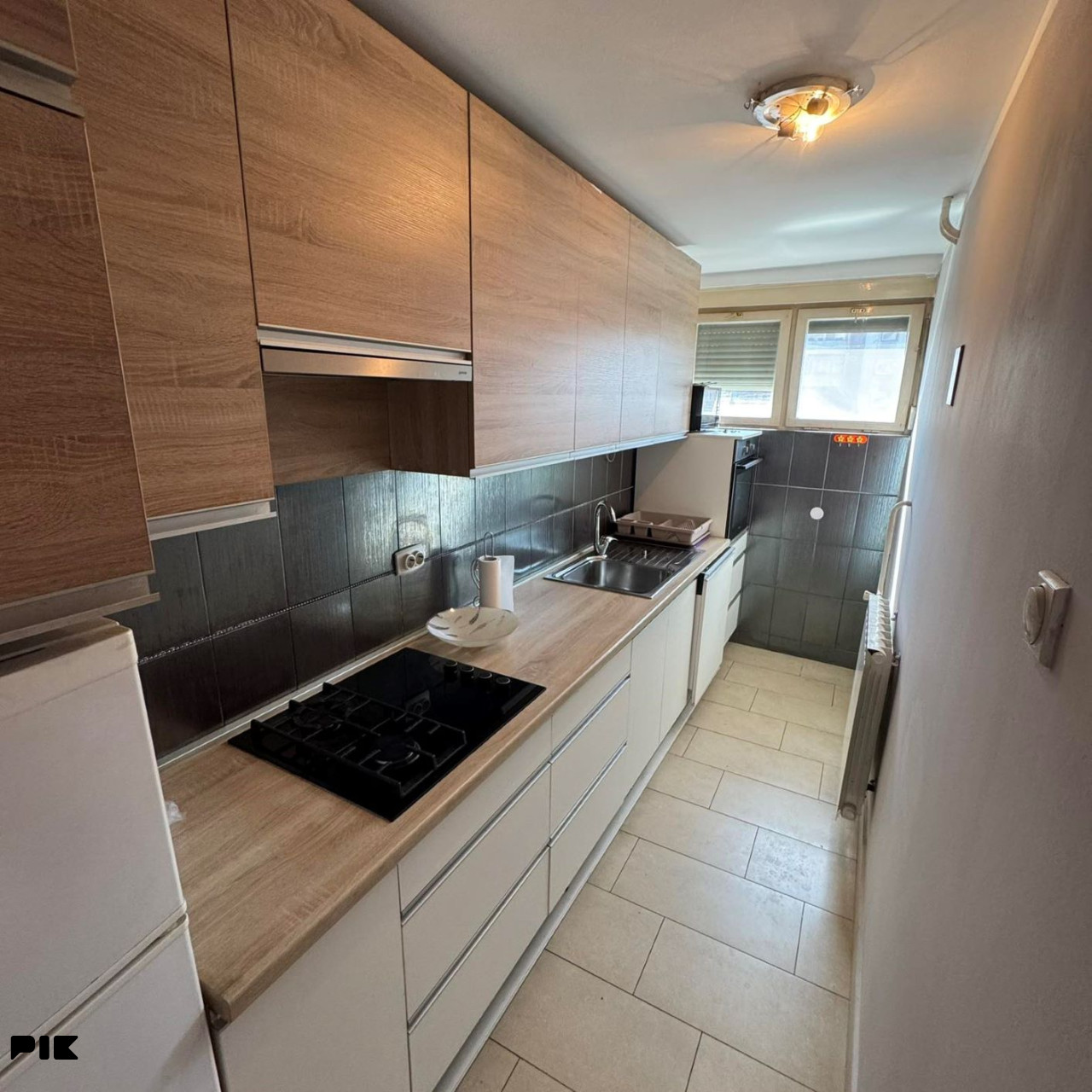 Namješten, trosoban stan 74 m2, Prijedor Centar 2