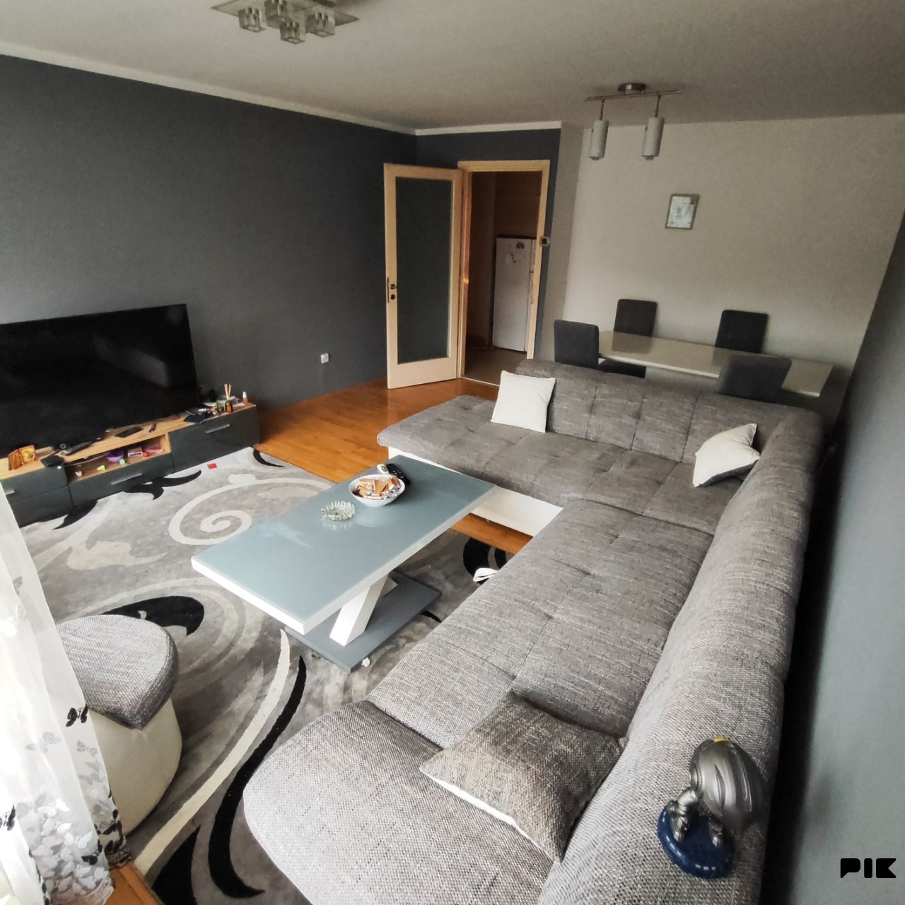 Namješten, trosoban stan 74 m2, Prijedor Centar