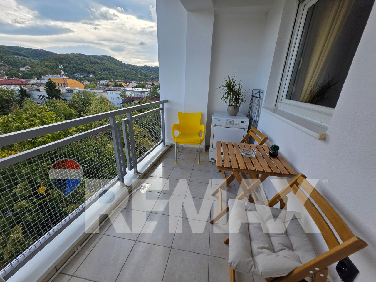 Odličan dvosoban stan 61m2/ Mejdan/Obilićevo 3