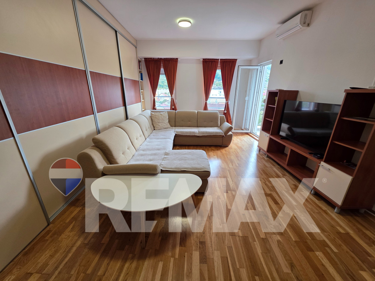Odličan dvosoban stan 61m2/ Mejdan/Obilićevo