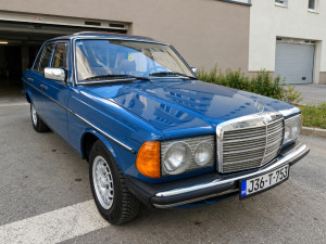 Mercedes-Benz W123 240D