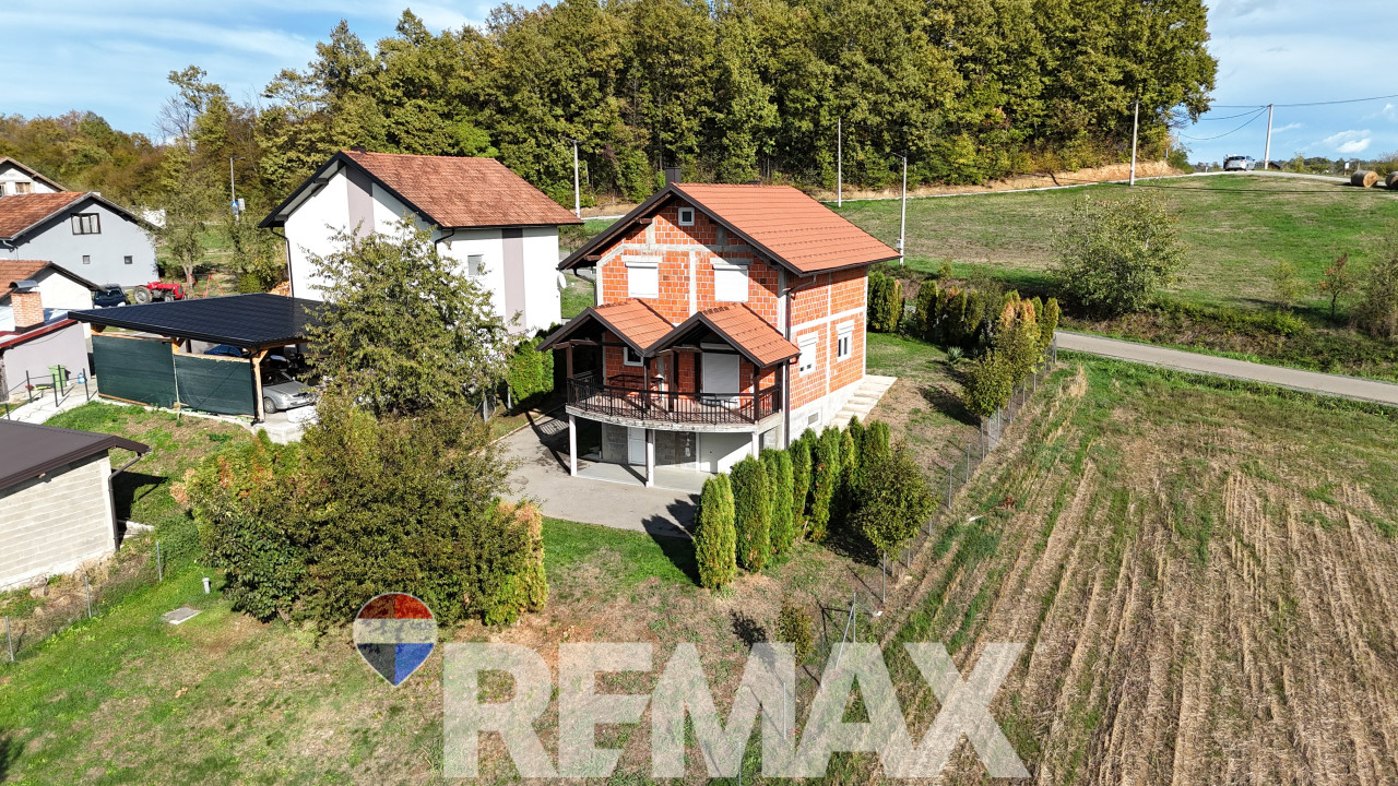 Odlična kuća na prodaju | Plac 1.503 m2 | Čardačani - Laktaši