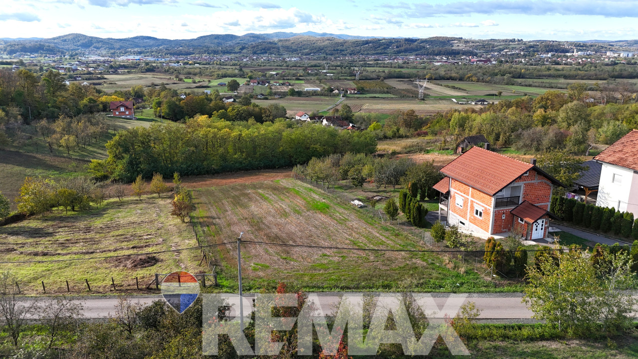 Odličan plac 1.768 m2 | Asfaltni prilaz | Čardačani - Laktaši 2