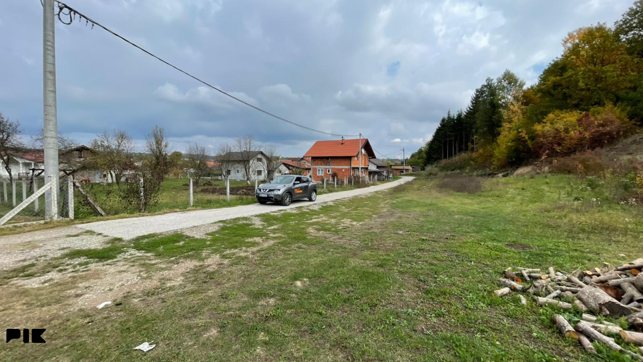 Prodaju se dva placa 831m2 i 850m2 - Dragočaj 3