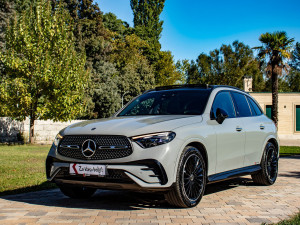 Mercedes GLC 4Matic 9G AMG Line NIGHT-PAKET DIGITAL LED Panorama