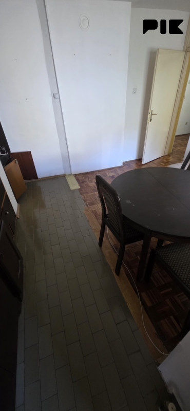 STAN NA MEJDANU, 45m2, KRFSKA 2