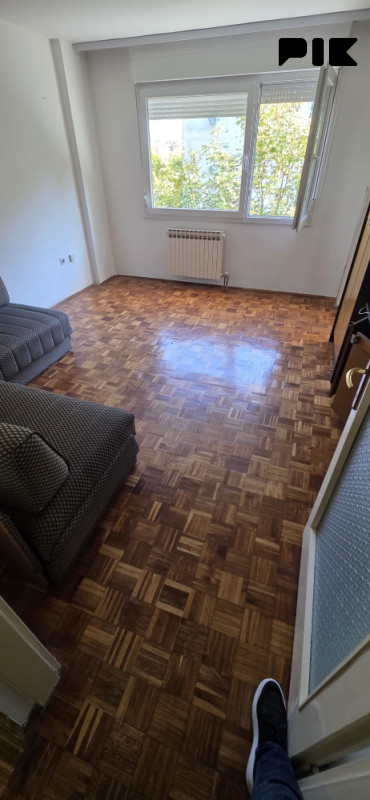 STAN NA MEJDANU, 45m2, KRFSKA