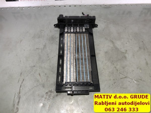 Grijač predgrijač MATRIX Audi Q7 4M 2018 4M0819011