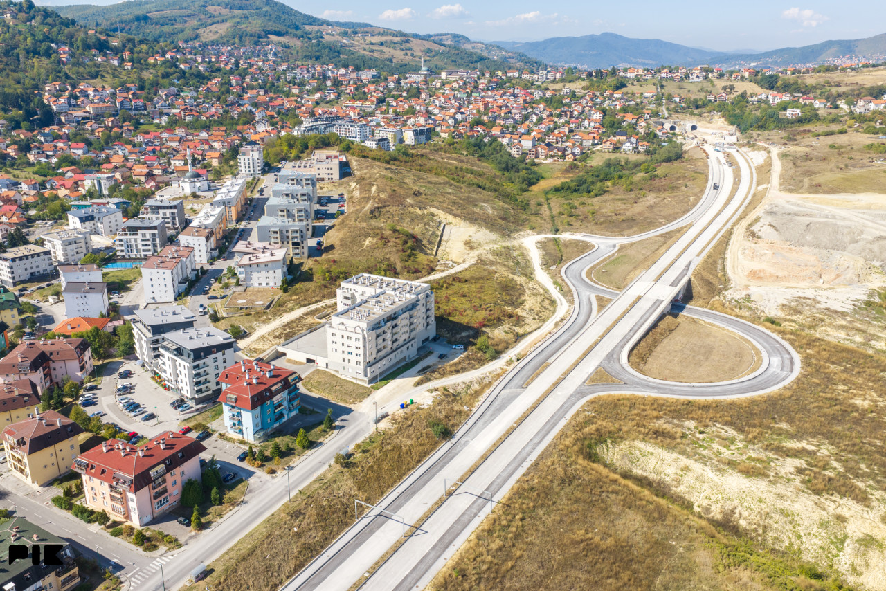 Poslovni prostor SIP /Centar/ 55m2/ garazno mjesto/ Sarajevo 3