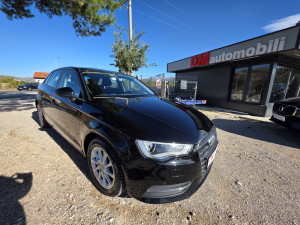 Audi A3 1.6 TDI AUTOMATIK/XENON/NAVI/PDC