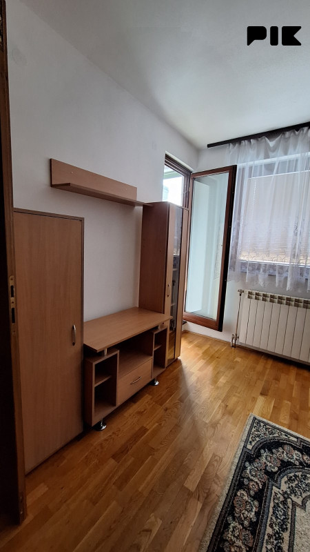 Useljiv stan, Dobrinja 1, Istocno Sarajevo 3