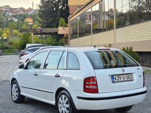 ŠKODA FABIA U ODLICNOM STANJU 062 013 145