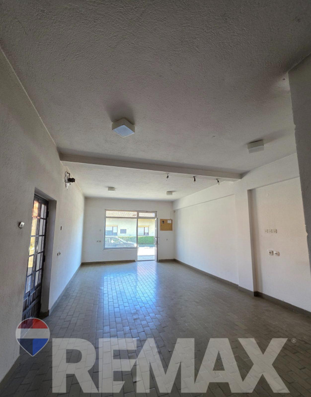 Poslovni prostor | 70m2 | Lazarevo 3