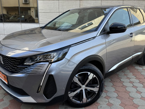 PEUGEOT 3008 1.5 "Allure Sport" LED Koža Kamera Automatik 99000km