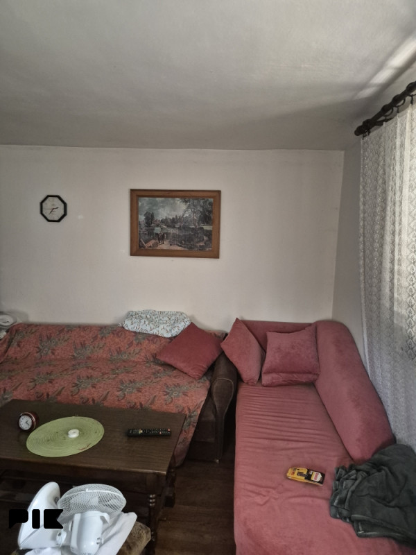 Kuća ,domacinstvo Živinice Podgajevi na rijeci Gostelji 3