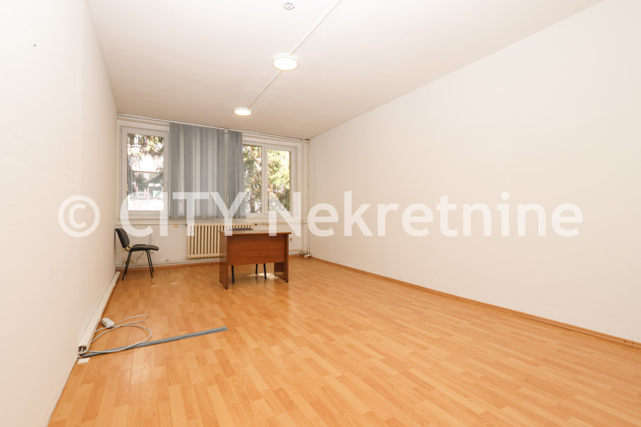 Poslovni prostor - Novo Sarajevo - Vilsonovo šetalište - 28 m2