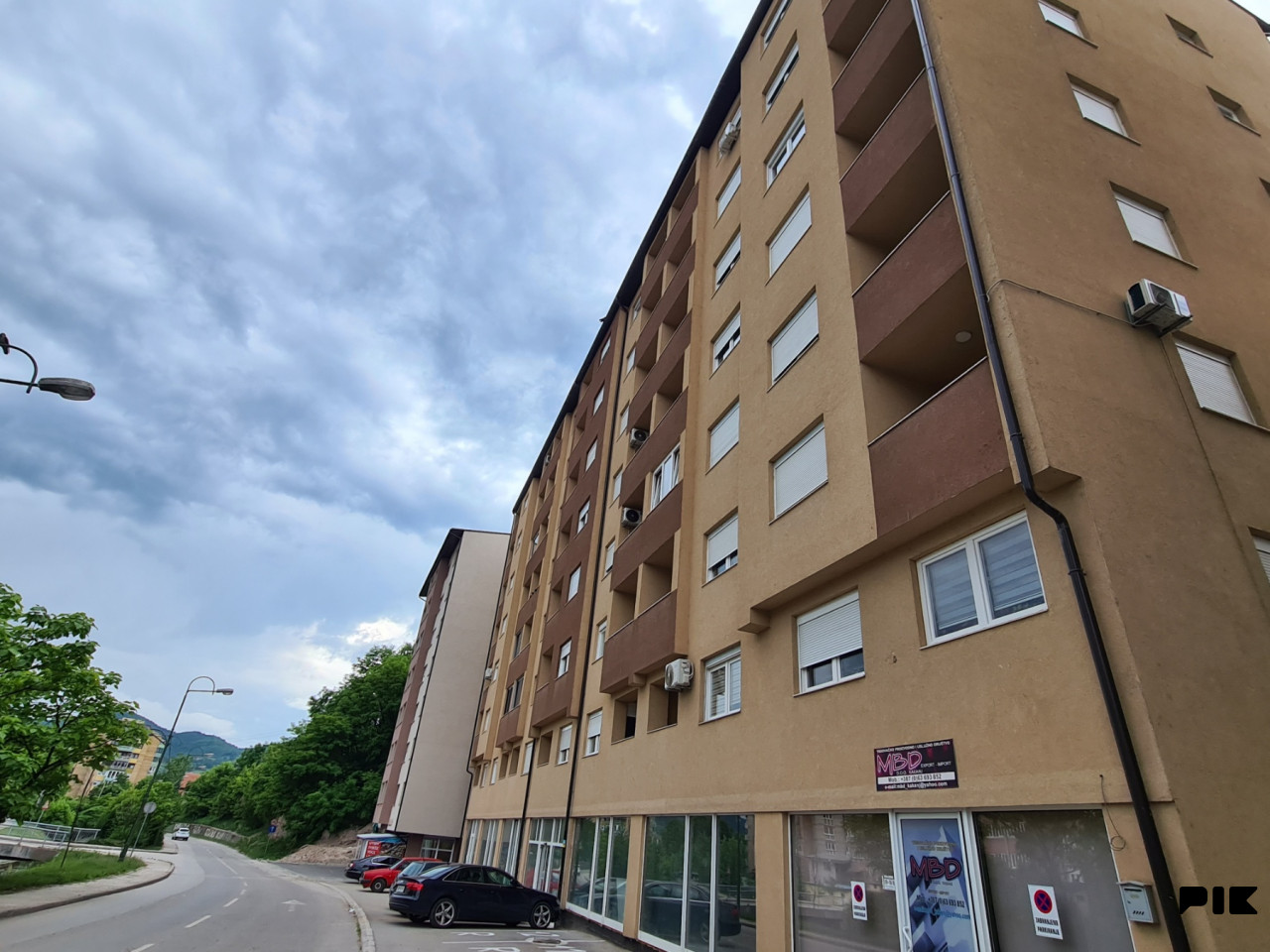 STAN KAKANJ - ODMAH USELJIV, NAMJEŠTEN, DVOSOBAN, 52m2