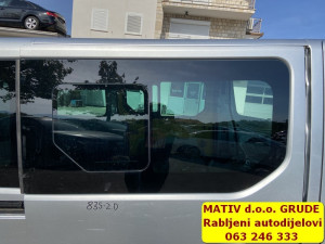 BOČNO staklo ZADNJE DESNO na kliznim vratima Renault Trafic 2024