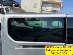 BOČNO staklo ZADNJE DESNO Renault Trafic 2024
